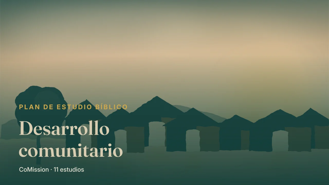 Desarrollo comunitario — ventanas encendidas en un pueblo pequeño al amanecer, las casas despertando una a una