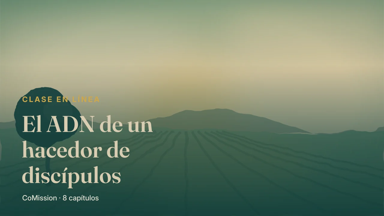 Portada: El ADN de un hacedor de discípulos — un campo maduro al mediodía sin nadie trabajándolo, los surcos corriendo hasta el horizonte.