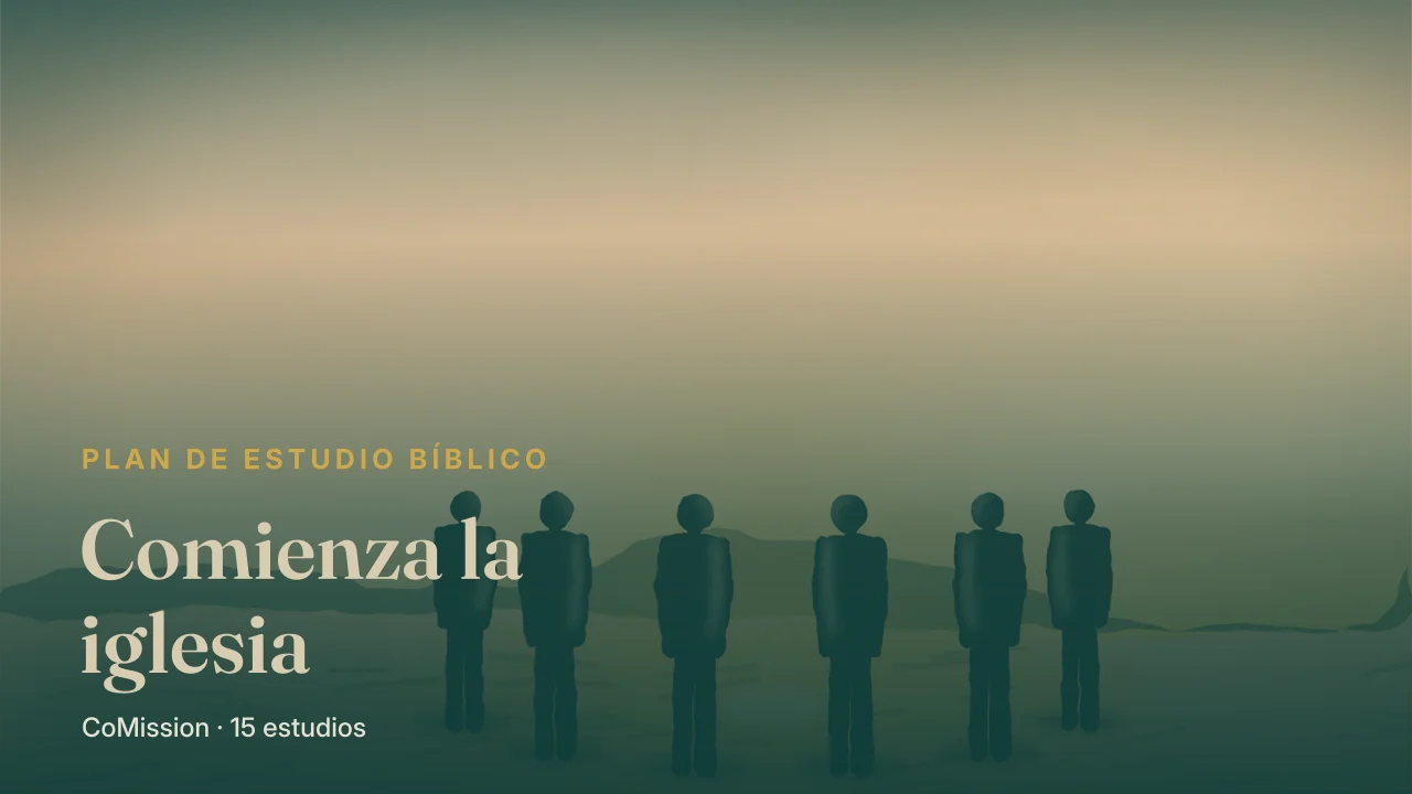 Comienza la iglesia — un círculo pequeño de personas reunidas muy juntas alrededor de una luz cálida al amanecer